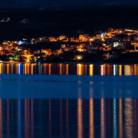 Maia Lena Drei Appartement Maslenica